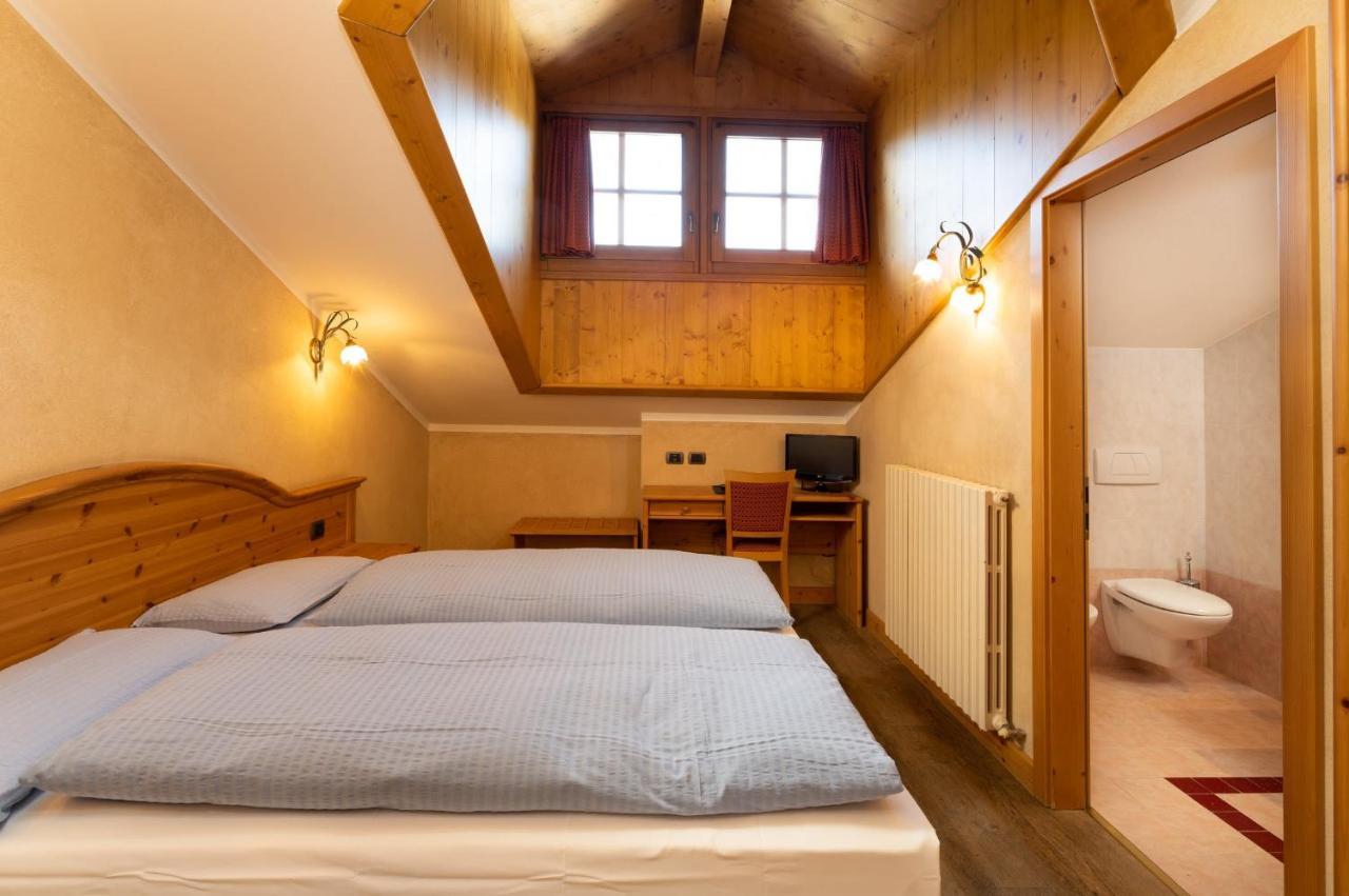 Hotel La Pastorella Livigno Exterior photo