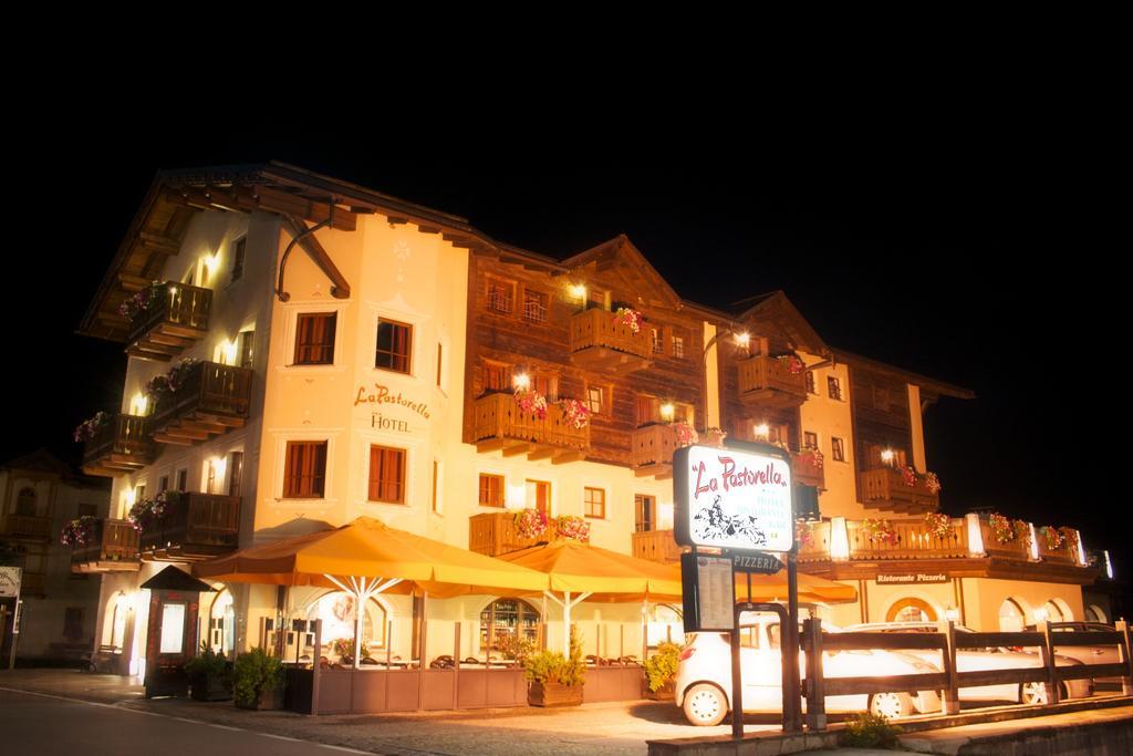 Hotel La Pastorella Livigno Exterior photo