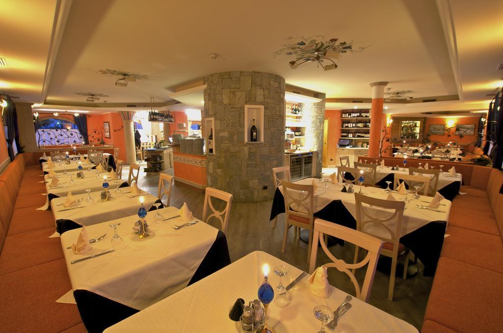 Hotel La Pastorella Livigno Exterior photo