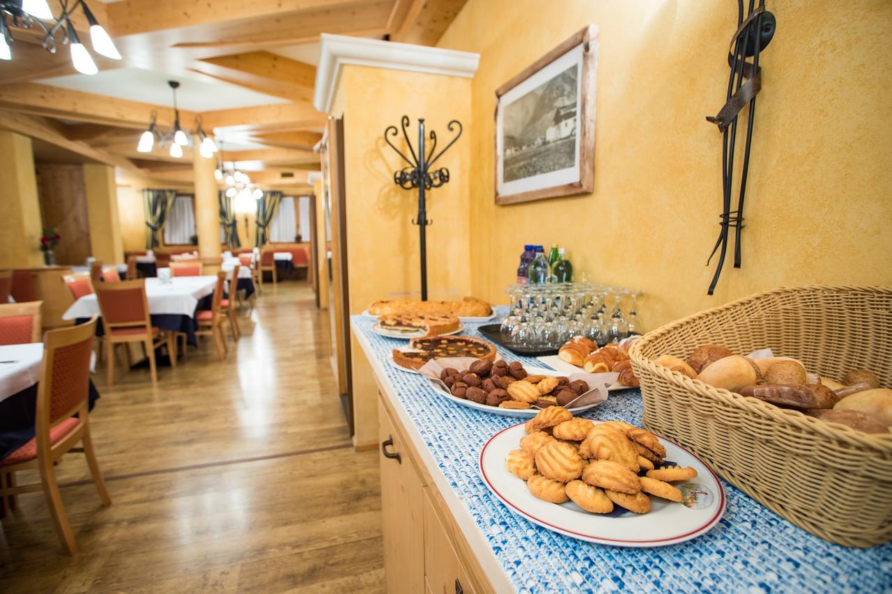Hotel La Pastorella Livigno Exterior photo